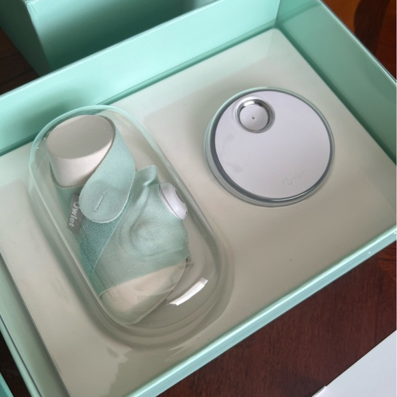 Owlet Monitor Duo - Mint and White - Picture 5 of 7